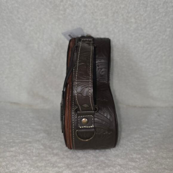 Handcrafted Mexican Tooled Brown Leather Heart-Shaped Crossbody Bag - Picture 3 of 6